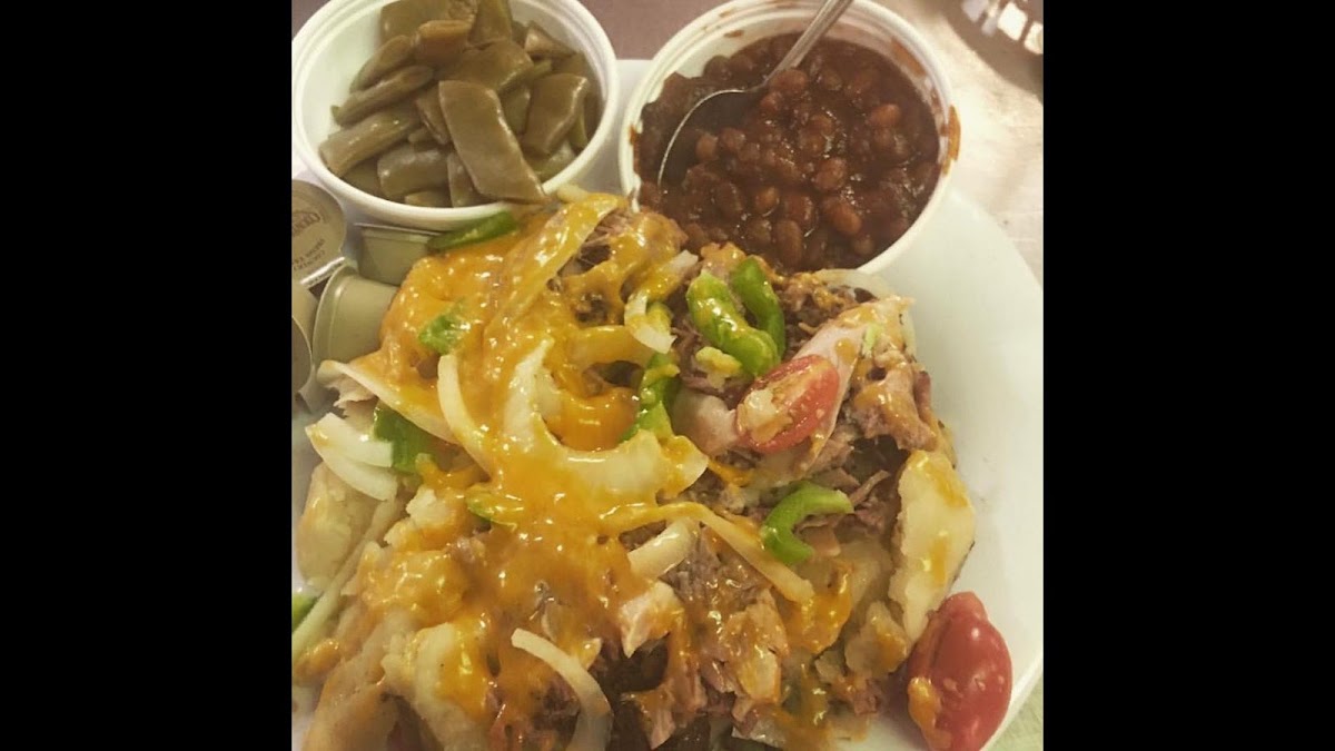 Fred Cotten's Landmark Bbq Photo 3